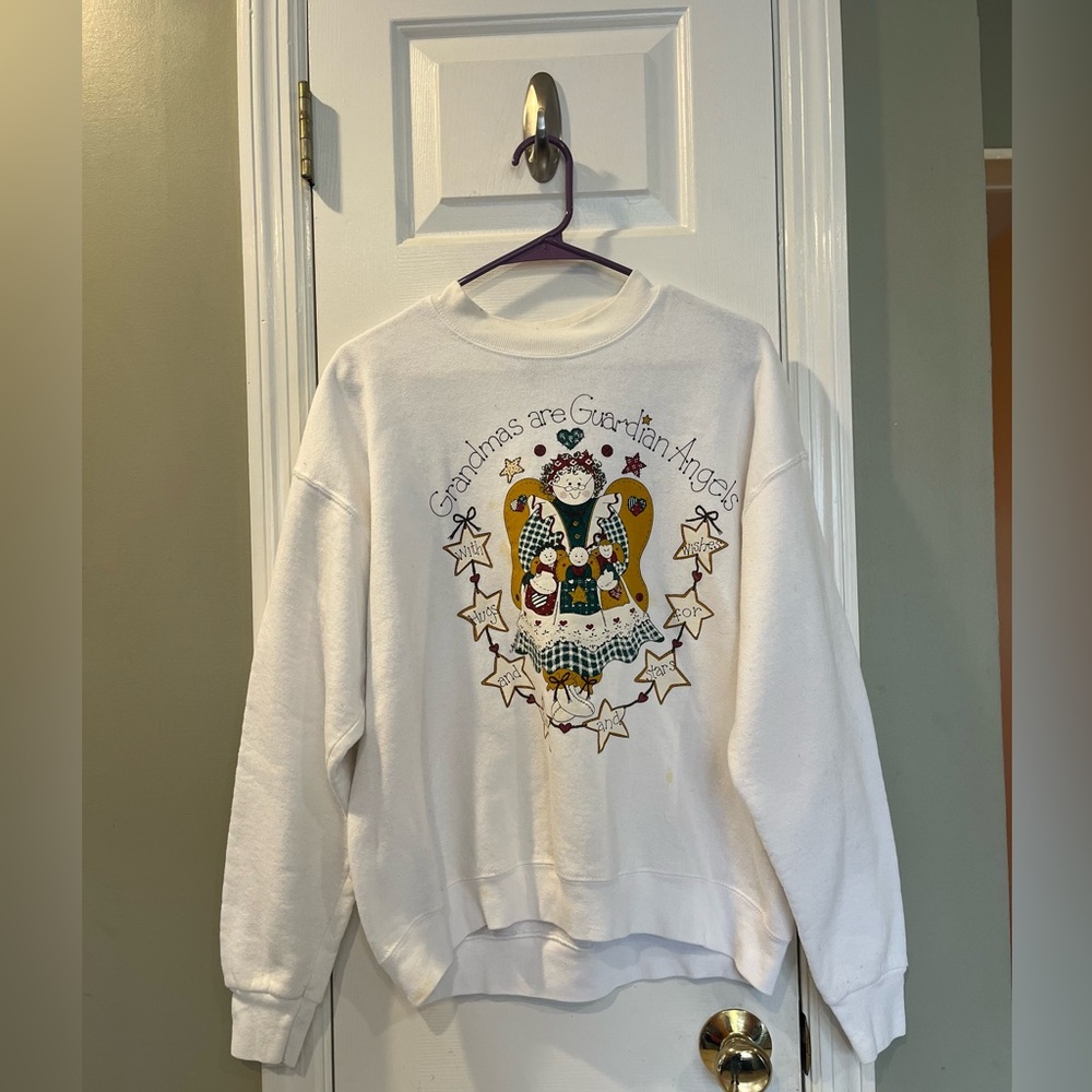 Vintage 90’s crew neck sweatshirt Grandmas are Guardian Angels L b7